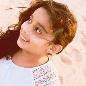 Meet your Posher, Samira